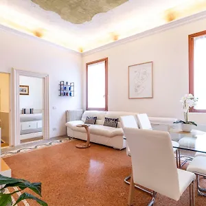  Apartment Ca' Pestrin House - San Marco Square